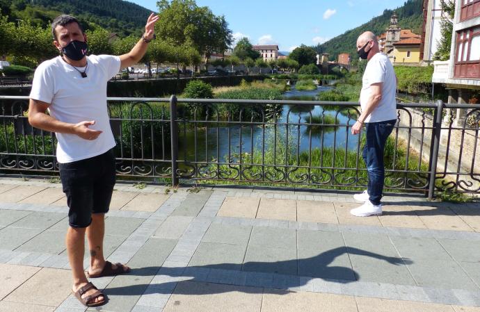 En los recorridos guiados por Balmaseda se pueden conocer espacios como el Puente Viejo.