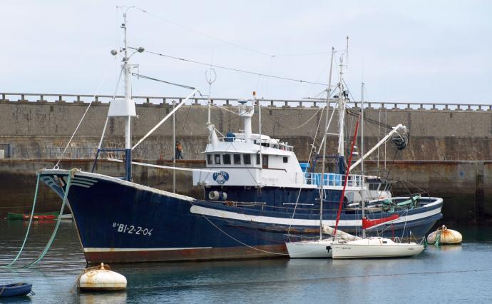 El pesquero 'Ortube' estuvo amarrado largos años en el puerto de Bermeo.