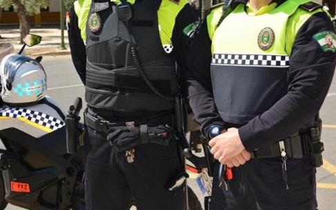 Agentes de la policía local de El Viso del Alcor. Agentes de la policía local de El Viso del Alcor.