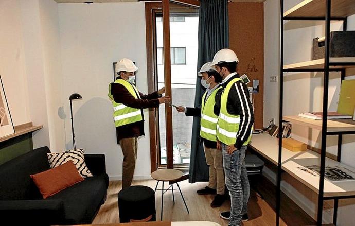 Visita al piso piloto del edificio URA, en Vitoria. Foto: Pilar Barco