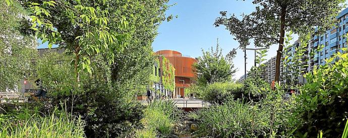 Vitoria ya ha identificado zonas de refugio a las que puede acceder la población más vulnerable en episodios extremos de calor pero, además, crea itinerarios confortables, caminos arbolados o con mayor frescura al discurrir cerca de un arroyo, por ejemplo