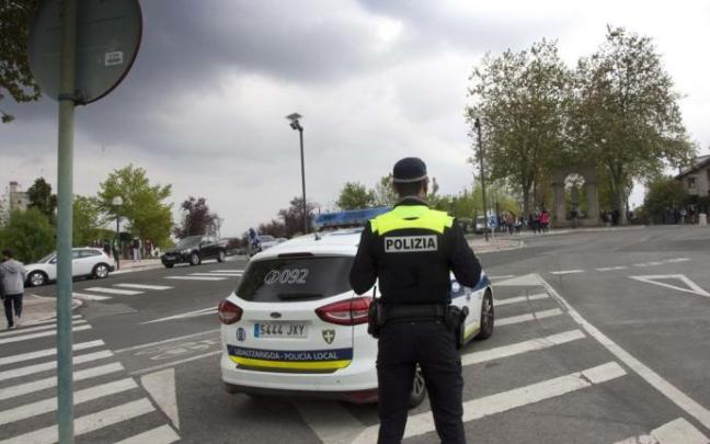 Un agente de la Policía Local de Vitoria