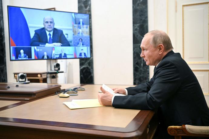 Putin durante una reunión telemática en el Kremlin.