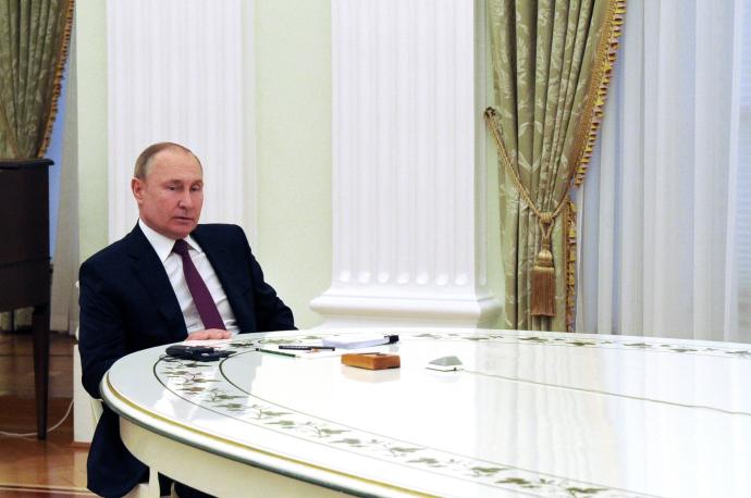 Vladimir Putin durante su reunión con Scholz en el Kremlin.