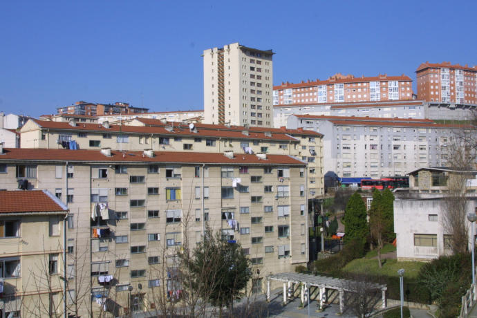 Vistas hacia viviendas municipales