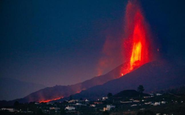 El volcán de La Palma, en erupción