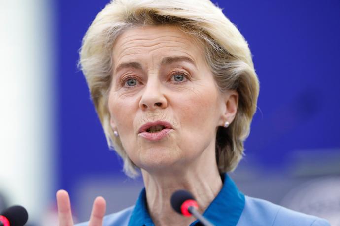 Von der Leyen pide a Putin que no elija la guerra abogue por l avía diplomática para solucionar la crisis