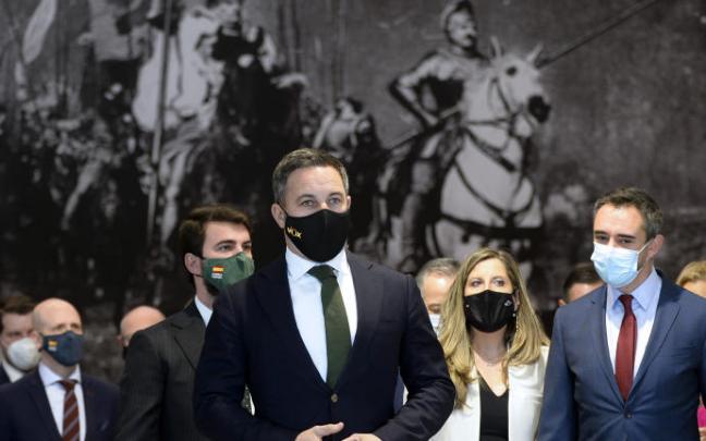 El presidente de Vox, Santiago Abascal, en la sesión de investidura de Castilla y León El presidente de Vox, Santiago Abascal, en la sesión de investidura de Castilla y León