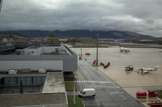 Vista del aeropuerto de Noáin.