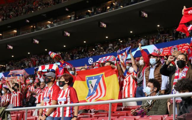 Aficionados del Atlético de Madrid en el Wanda Metropolitano.