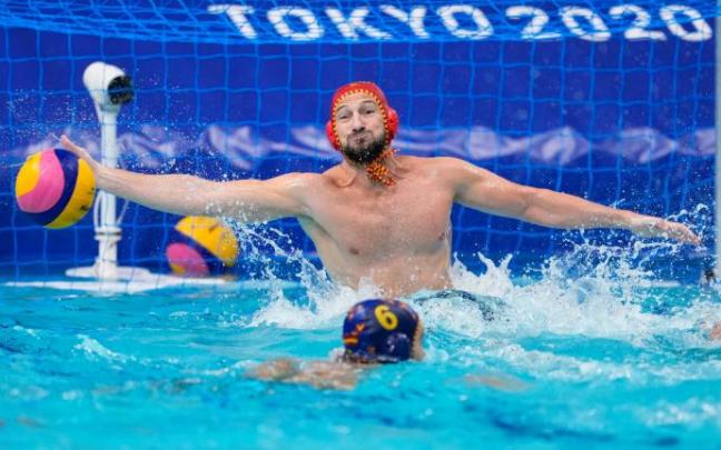 España se enfrentará en semifinales el próximo viernes al vencedor del cruce de cuartos entre Italia y Serbia. España se enfrentará en semifinales el próximo viernes al vencedor del cruce de cuartos entre Italia y Serbia.