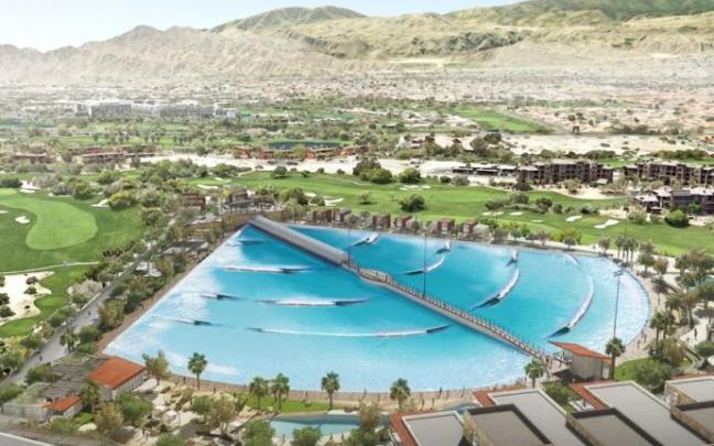 Montaje del próximo proyecto de Wavegarden en California.