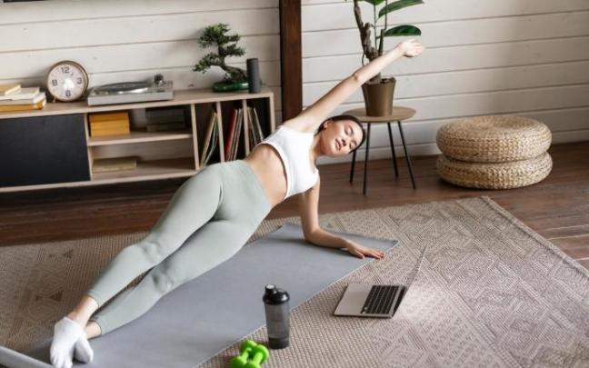 Ocho consejos para mantenerte en forma y sobrevivir a las Navidades Ocho consejos para mantenerte en forma y sobrevivir a las Navidades