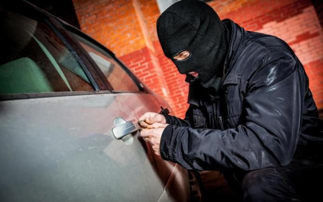 La habilidad de los ladrones no debe ser subestimada a pesar de que el coche cuente con los medios de protección más avanzados.