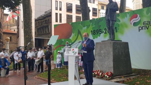 El PNV exige a Sánchez cumplir con el traspaso del IMV en septiembre El PNV exige a Sánchez cumplir con el traspaso del IMV en septiembre