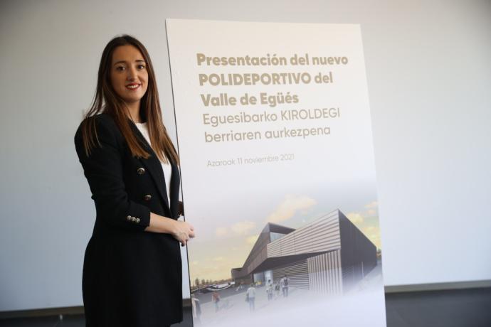 La alcaldesa del Valle de Egüés, Amaya Larraya (Navarra Suma), durante la presentación del proyecto.