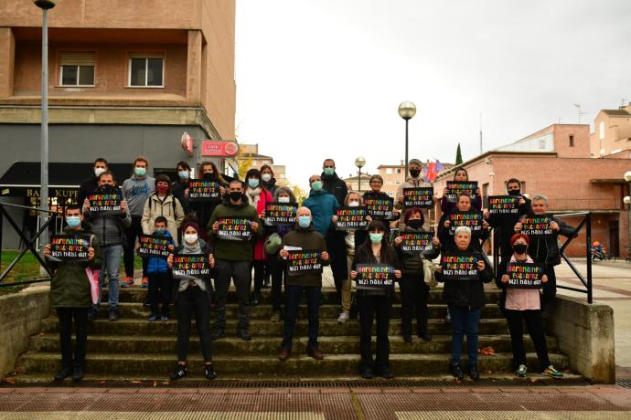 Miembros del colectivo vecinal en defensa del euskara.