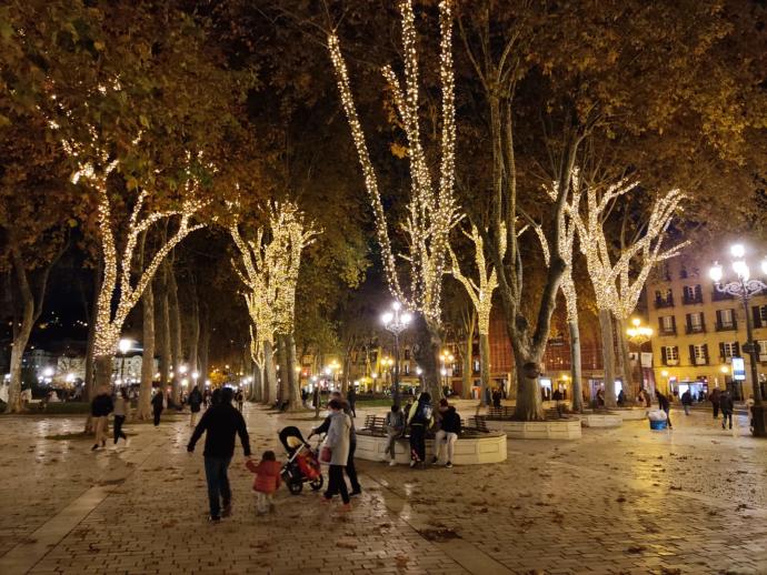 Luces en El Arenal.