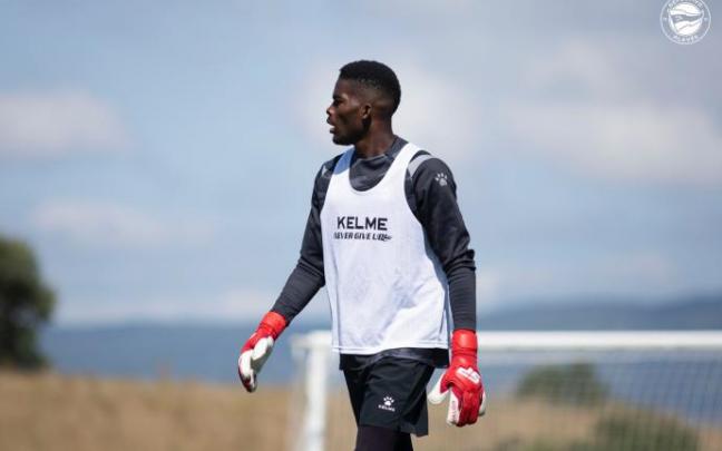 Owono con el Alavés.