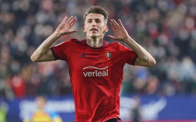 Budimir celebra su gol