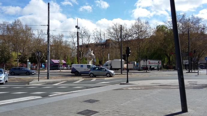 La Plaza de la Constitución, al fondo.