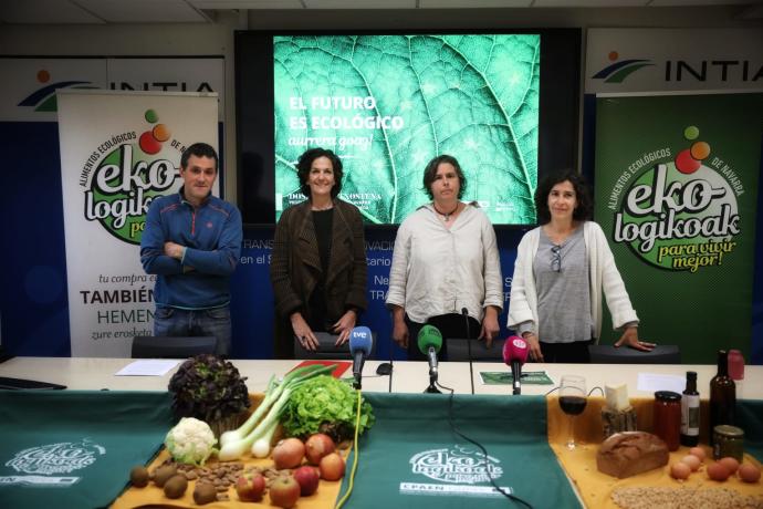 David Ruiz, Itziar Gómez, Mirian Otxotorena y Natalia Bellostas