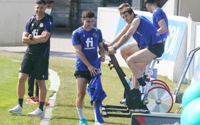 Mikel Oyarzabal ejercitándose en Zubieta Mikel Oyarzabal ejercitándose en Zubieta