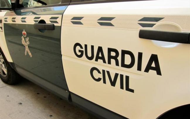 La Guardia Civil, la USECIC de la Comandancia de Madrid y el Servicio Aéreo, participaron en el dispositivo para detener al prófugo. La Guardia Civil, la USECIC de la Comandancia de Madrid y el Servicio Aéreo, participaron en el dispositivo para detener al prófugo.
