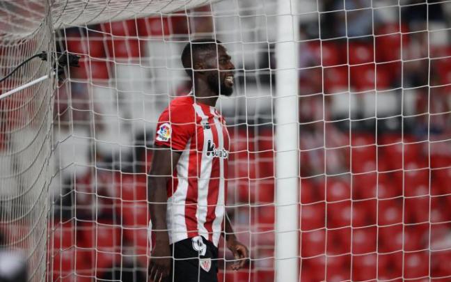 Iñaki Williams estuvo muy activo durante todo el partido.