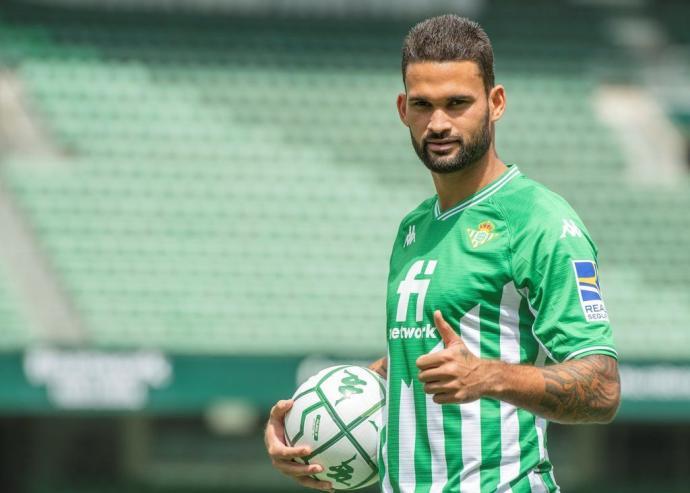 Willian José, con la camiseta del Betis.