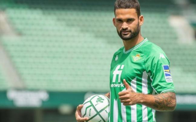 Willian José, con la camiseta del Betis.