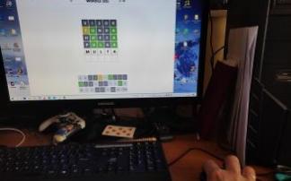Una partida de Wordle, el juego de moda en internet, en una pantalla de ordenador. Una partida de Wordle, el juego de moda en internet, en una pantalla de ordenador.