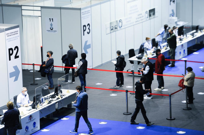 El Departamento de Salud confirma que la agenda para inocular a la franja de entre 16 y 29 años se abrirá en las próximas horas