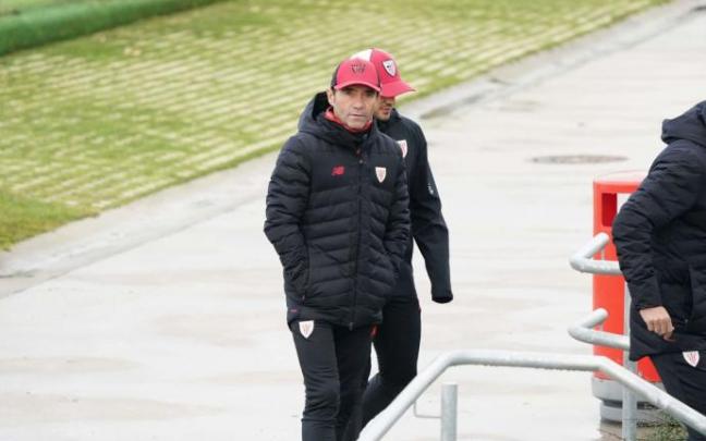 Marcelino García Toral, en un entrenamiento con el Athletic