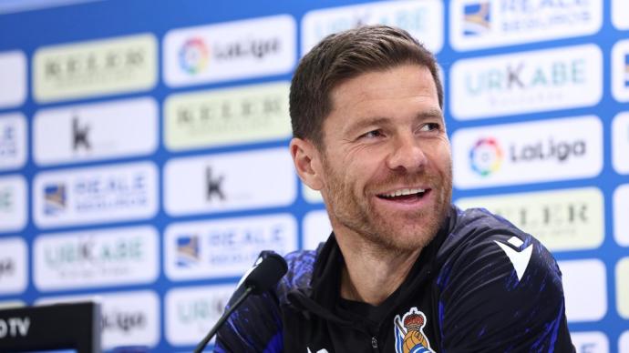 Xabi Alonso está contento con su papel en la Real