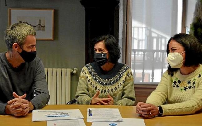 Xarles Iturbe, Olatz Peon y Nerea Letamendia. Foto: N.G.