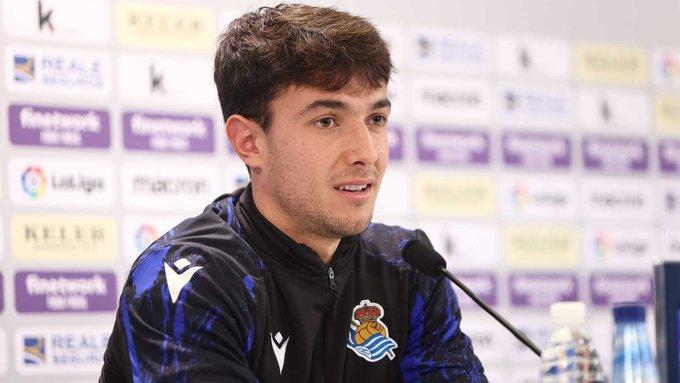 Martín Zubimendi, en la rueda de prensa.