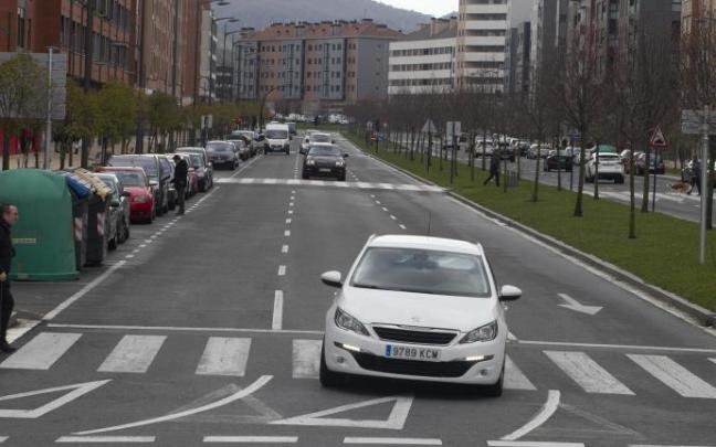 Contenedores en la Avenida de Zabalgana