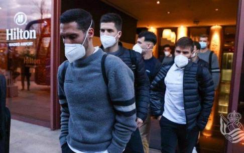Zaldua, a su salida hacia el Bernabéu. Zaldua, a su salida hacia el Bernabéu.