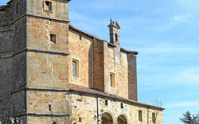 Vista de la iglesia de Zalduondo.