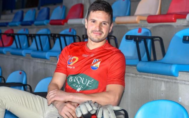 Andoni Errasti, antes de un entrenamiento en Tabira.