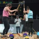 Karmele Gisasola, 'Zelai III', durante la final del Sherpa.ai Aizkolari Txapelketa Nagusia celebrada en el Bilbao Arena.