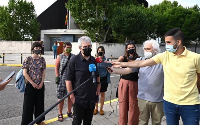 El abogado, Julen Zelarain, a las puertas de los juzgados de la Audiencia Nacional El abogado, Julen Zelarain, a las puertas de los juzgados de la Audiencia Nacional