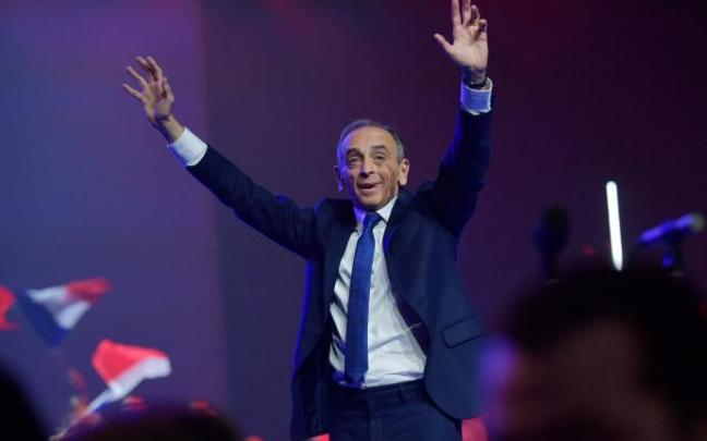 Éric Zemmour, durante su mitin de este domingo. Éric Zemmour, durante su mitin de este domingo.