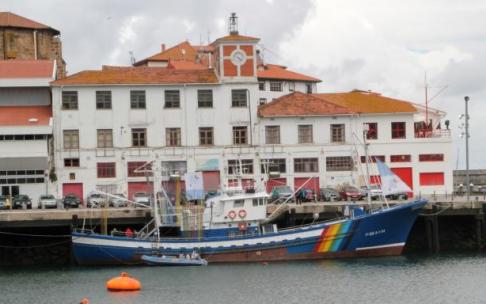 Ontziak gaur egingo du Bermeoko Artza kaitik Portugaleterako itsas-zeharkaldia.