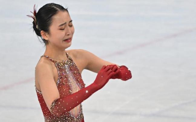 Zhu Yi llora desconsoladamente tras su actuación en los JJOO de Pekín.