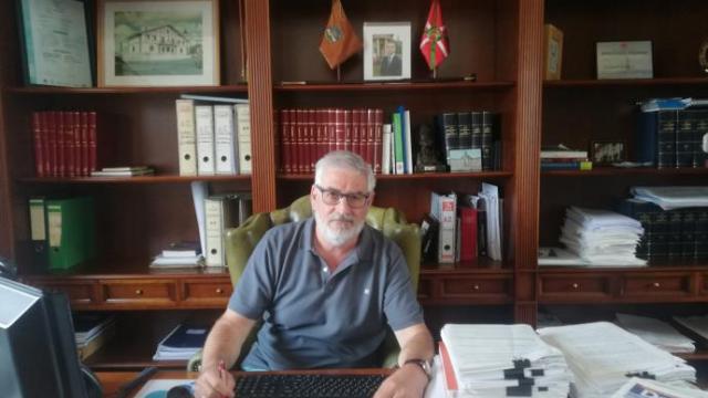 Iñigo de Loyola Ortuzar Angulo: "En Zierbena estamos viviendo días con más aglomeraciones que en los Sanfermines"