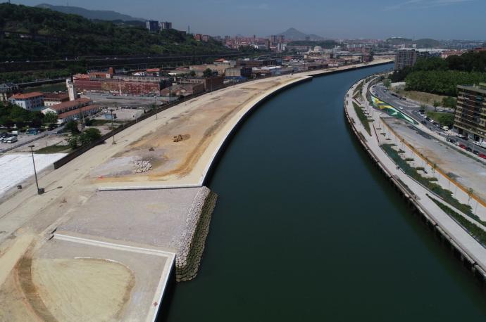 Los rellenos han permitido ganar 52.000 metros cuadrados de superficie