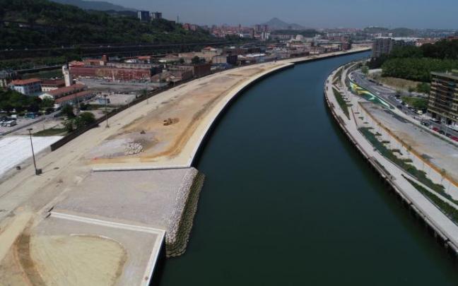 Los rellenos han permitido ganar 52.000 metros cuadrados de superficie