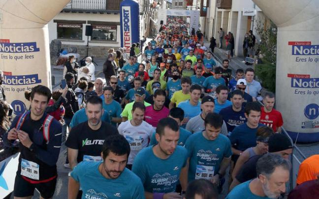 Concurrida salida de la Zubiri-Pamplona en una soleada mañana de domingo. Concurrida salida de la Zubiri-Pamplona en una soleada mañana de domingo.